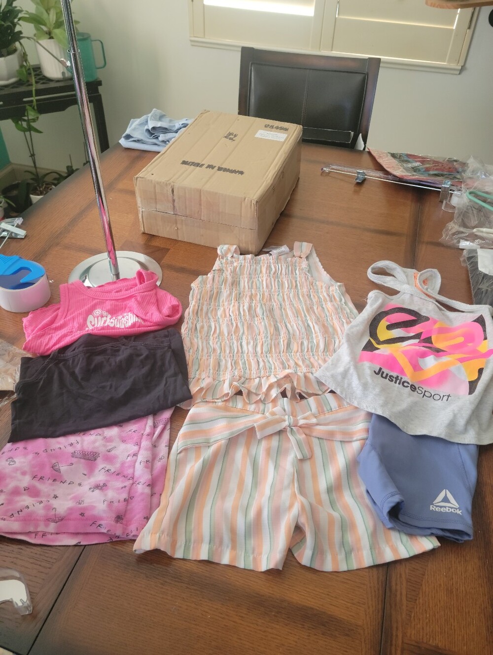 Bundle 6x Girls Justice/reebok Active, Pj Set matching Set.